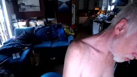 decarabas22 online show from June 14, 2:57 am