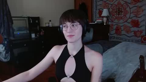 decemberholiday online show from July 13, 10:01 pm