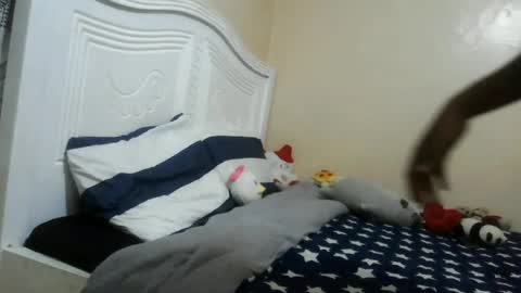 deedzee online show from June 25, 5:39 pm