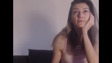 Deelightfull online show from September 29, 8:08 am