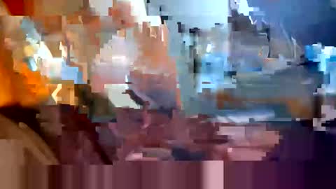 Snapshot of deeluey chatting on October 12, 1:10 pm deeluey online show from October 12, 1:10 pm