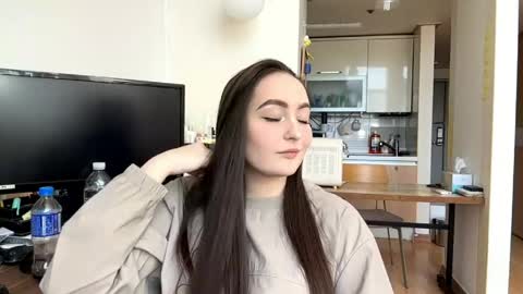 Snapshot of delenaberland chatting on April 7, 2:01 am Marry online show from April 7, 2:01 am