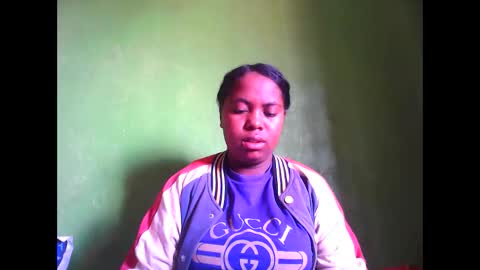 deliah712909 online show from February 3, 6:40 am