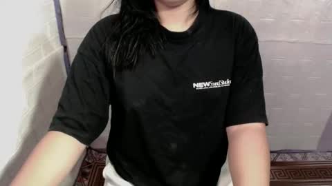 Snapshot of delicious_hanna17 chatting on February 9, 6:17 am delicious_hanna17 online show from February 9, 6:17 am