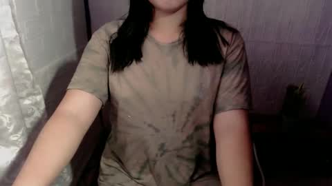 Snapshot of delicious_hanna17 chatting on February 23, 4:32 am delicious_hanna17 online show from February 23, 4:32 am