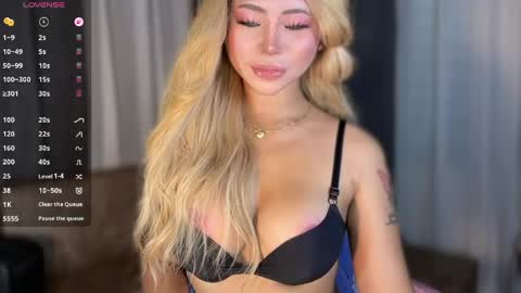 Hello your loving faye 3 online show from March 21, 9:58 am