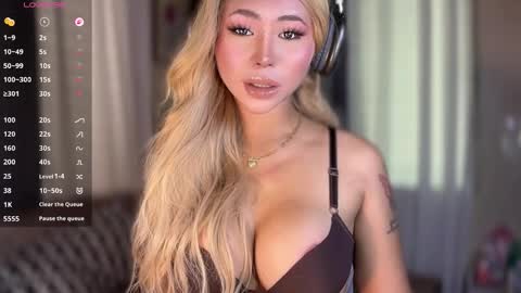 Hello your loving faye 3 online show from March 26, 5:46 am