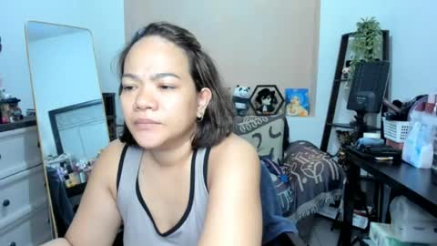 Snapshot of delightfulcurvy chatting on June 23, 2:20 am delightfulcurvy online show from June 23, 2:20 am