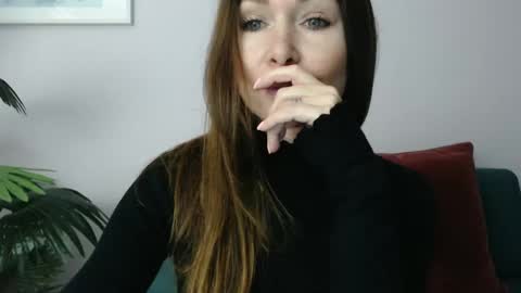delilah_sweet online show from December 6, 4:06 pm