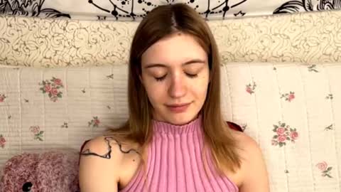 Sia online show from February 10, 12:31 pm