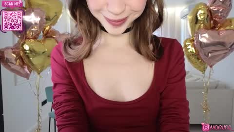 Delora online show from February 14, 6:32 am