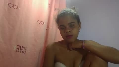 delphine online show from April 9, 6:46 pm