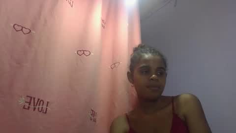 delphine online show from April 15, 8:21 am