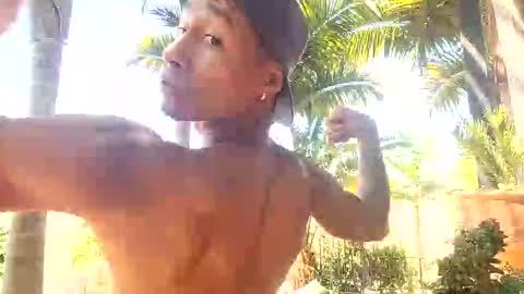 Snapshot of demarcous_nm chatting on September 23, 6:44 pm D.C online show from September 23, 6:44 pm