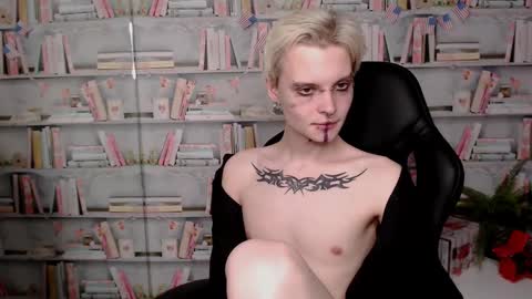 demianenglen online show from March 12, 4:08 am