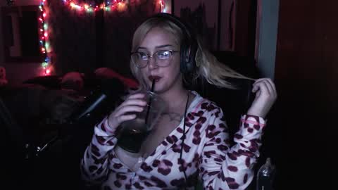 Demoness Mina online show from January 15, 4:17 am