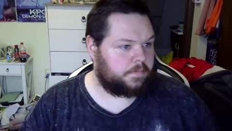 Matthew Cewe online show from April 1, 8:39 pm