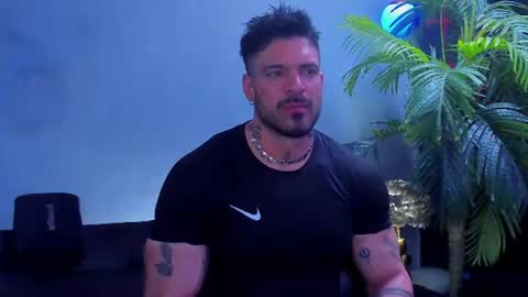 Snapshot of dennis_cox_ chatting on June 28, 2:23 pm dennis_cox_ online show from June 28, 2:23 pm