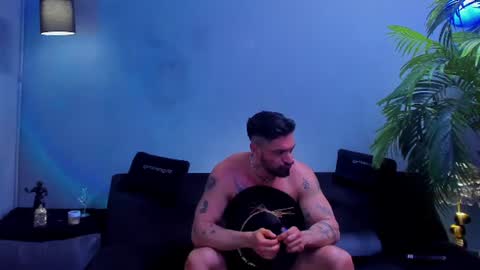 Snapshot of dennis_cox_ chatting on July 17, 3:07 pm dennis_cox_ online show from July 17, 3:07 pm