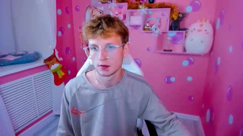 Dennis online show from December 15, 3:49 pm