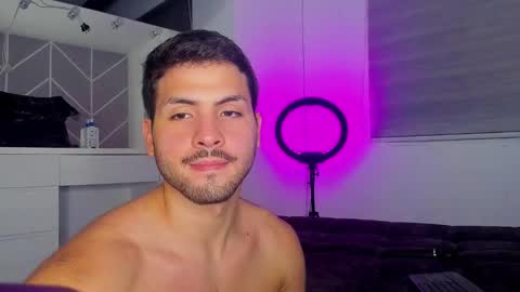 dereckhardd online show from January 15, 2:16 am