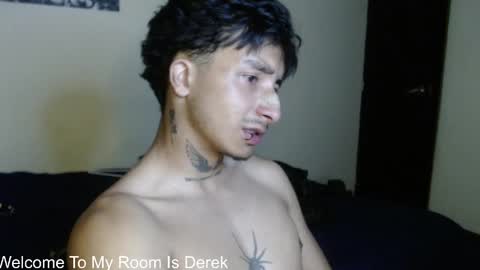 Derek online show from May 28, 7:38 am