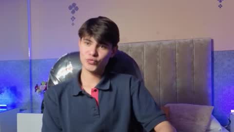 Snapshot of derek_sinn chatting on February 28, 8:10 pm derek_sinn online show from February 28, 8:10 pm