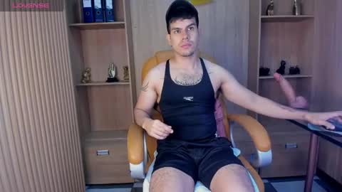 derek_voss online show from May 9, 1:05 pm
