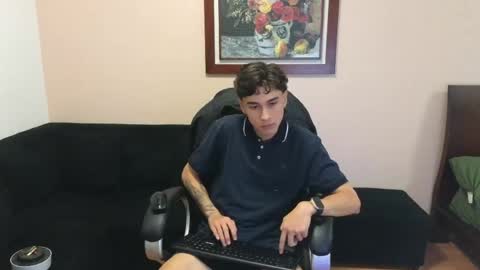 Derek online show from May 21, 11:23 pm