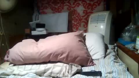derick1961 online show from May 26, 2:51 am