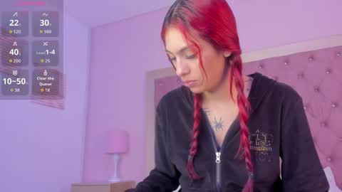 Snapshot of derieri_blush chatting on May 17, 7:21 pm Deri online show from May 17, 7:21 pm