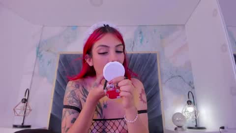 Snapshot of derieri_blush chatting on May 21, 6:59 pm Deri online show from May 21, 6:59 pm