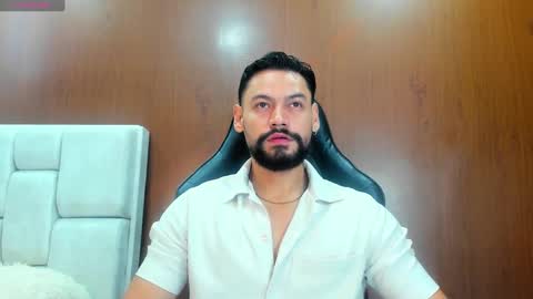 DerryBigger CM online show from November 9, 1:42 pm