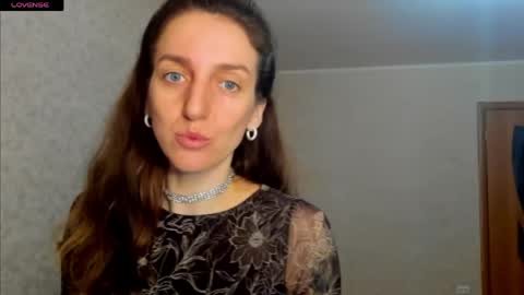 desired zoya online show from April 4, 1:52 pm