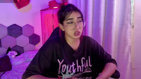 TORI AND MR. BEAR online show from March 28, 5:34 pm