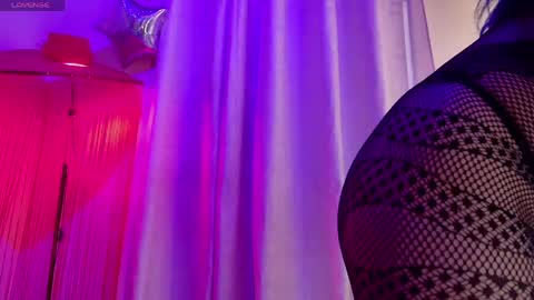 TORI AND MR. BEAR online show from April 18, 7:58 pm