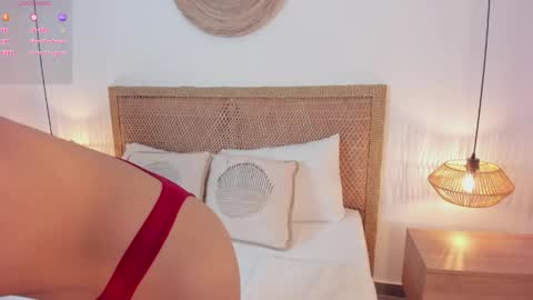 desire online show from April 21, 1:17 pm