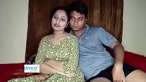 Snapshot of desirehub chatting on February 1, 1:20 pm Rowsy - Dave online show from February 1, 1:20 pm