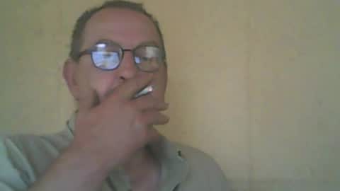 Snapshot of destelp chatting on July 20, 8:28 am destelp online show from July 20, 8:28 am