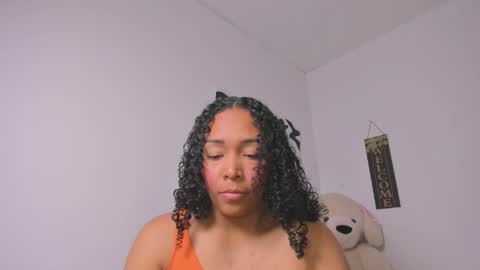 desty_y online show from May 13, 1:58 am