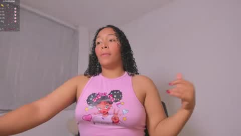 desty_y online show from June 19, 2:38 am