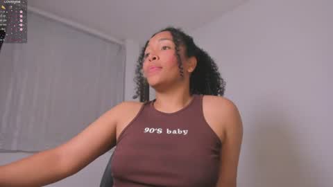 desty_y online show from July 6, 3:36 pm