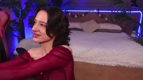 devilinee online show from January 7, 6:38 am