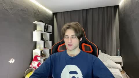 devilnut1 online show from November 19, 5:51 am