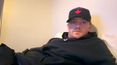 Snapshot of devilslick chatting on September 26, 3:43 am WingInIt online show from September 26, 3:43 am