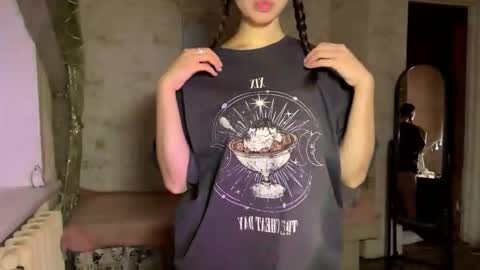 Pippi online show from November 9, 3:38 am