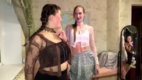 Pippi online show from November 11, 3:34 pm