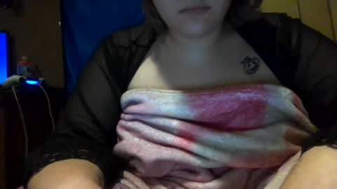 Snapshot of devykitten2018 chatting on July 12, 1:29 am devykitten online show from July 12, 1:29 am