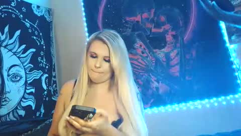 devyn winter online show from November 12, 10:52 pm