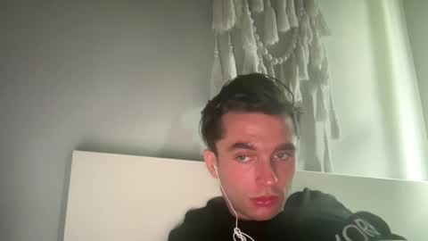 devyy333 online show from October 6, 3:20 pm